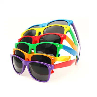 Colores Classic Retro Party Favors Gafas de sol de plástico unisex para adultos unisex